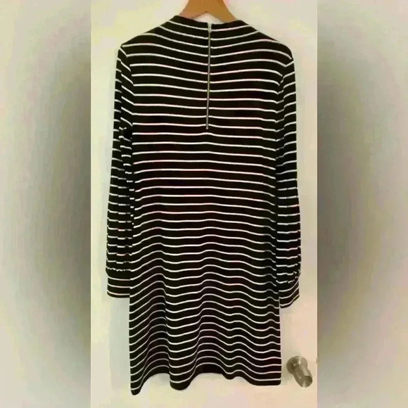Ann Taylor Dress Womens Size Medium Black & White Stripe Long Balloon Sleeves - Picture 4 of 9